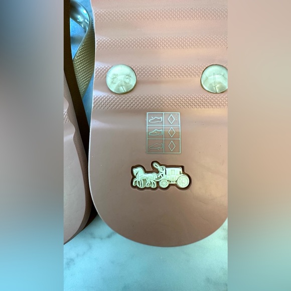 NWT NEW Coach Zak LOGO FLIP FLOP Khaki / Gold SIZE 7 - Picture 7 of 9